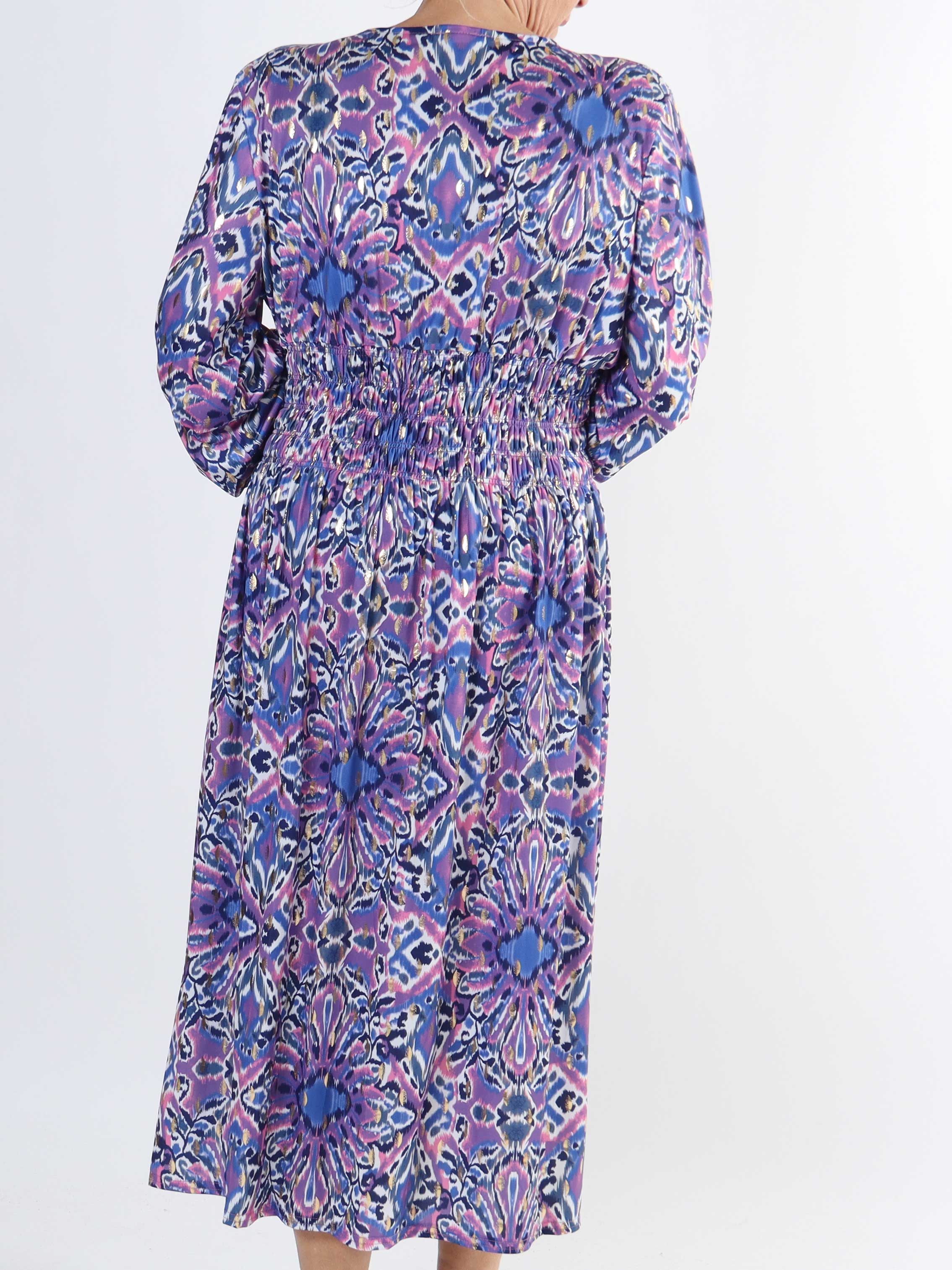 Pams Peacock Midi L/S - Elastisk mönstrad plus size-klänning i skrynkelfritt tyg - Rose